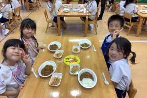 お楽しみ保育　おいしい夕食、ごちそうさまでした♡